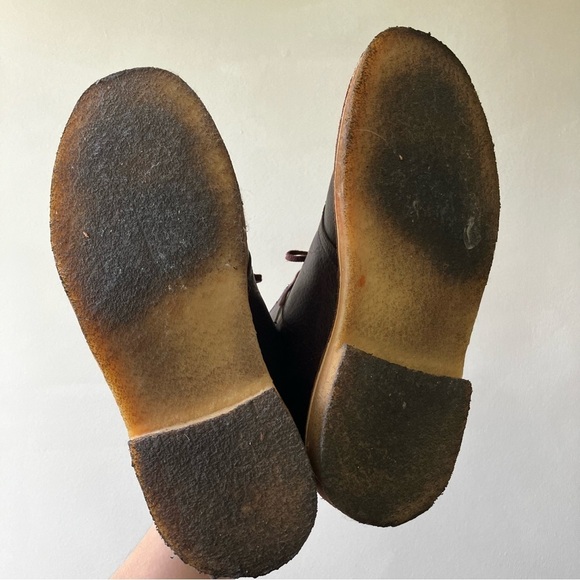 Clarks Originals | Waxed Full Grain Leather Desert Boot - Picture 6 of 9